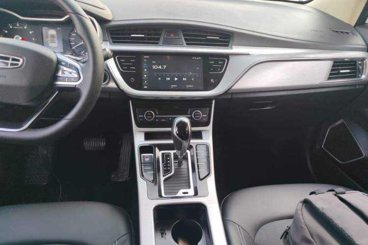 Used Geely Auto Emgrand GS 2019 1.4T CVT Edition Audio And AC Panel