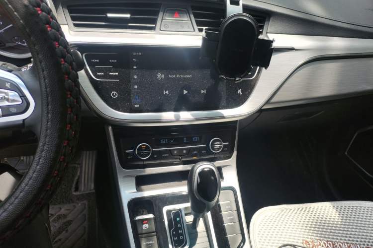 Used Geely Auto Emgrand GS 2019 1.4T CVT Edition Audio And AC Panel