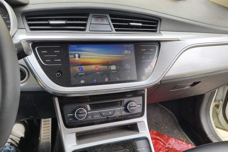 Used Geely Auto Emgrand GS 2019 1.5TD DCT Active 260T Audio And AC Panel