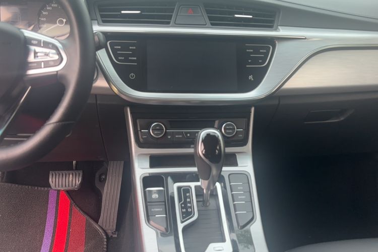 Used Geely Auto Emgrand GS 2019 1.4T CVT Edition Audio And AC Panel