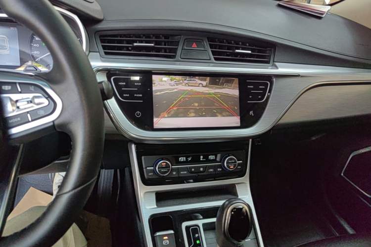 Used Geely Auto Emgrand GS 2019 1.4T CVT Edition Audio And AC Panel