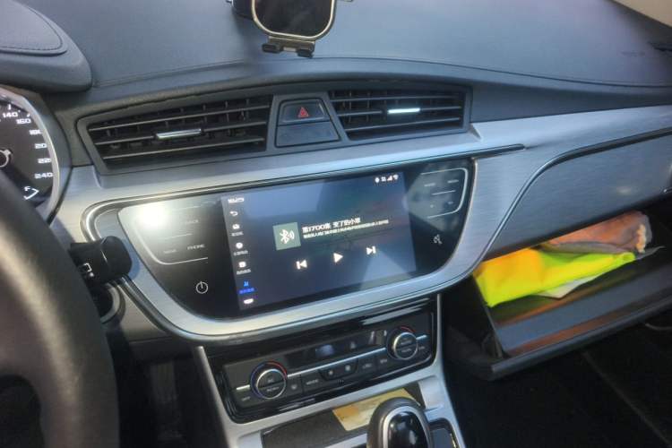 Used Geely Auto Emgrand GS 2019 1.4T CVT Edition Audio And AC Panel