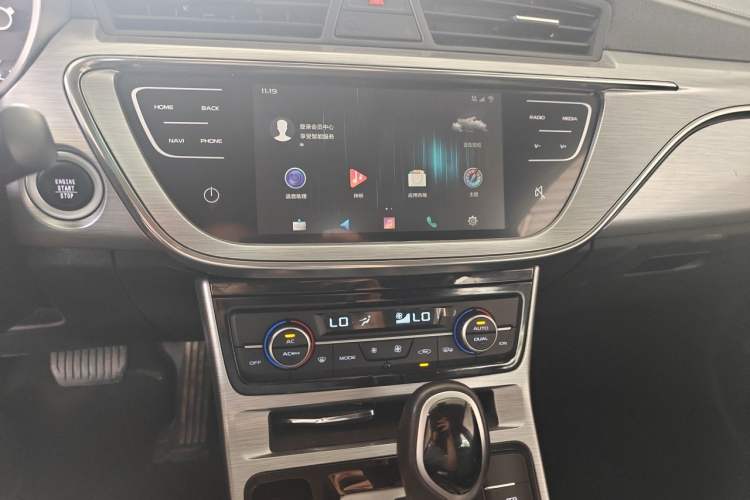 Used Geely Auto Emgrand GS 2019 1.4T CVT Edition Audio And AC Panel