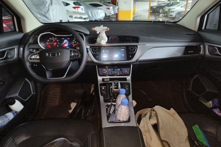 Used Geely Auto Emgrand GS 2019 1.5TD DCT Active 260T Center Console