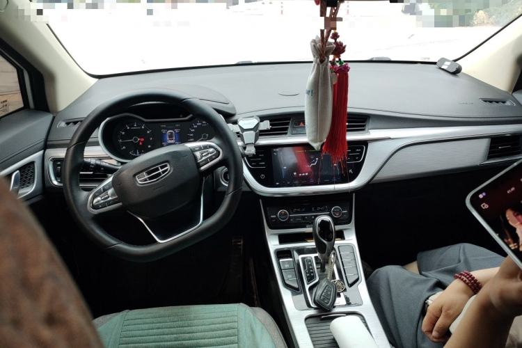 Used Geely Auto Emgrand GS 2019 1.4T CVT Active Center Console