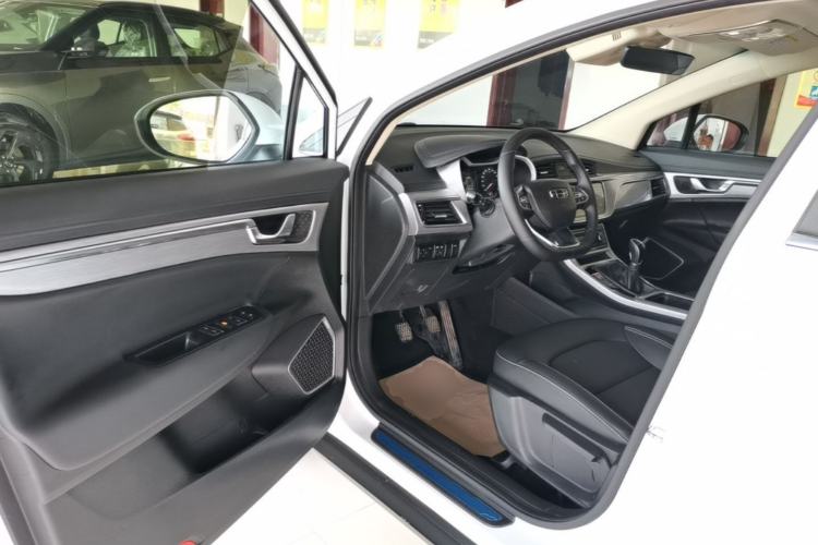Used Geely Auto Emgrand GS 2019 1.4T Manual Ya Driver Seat