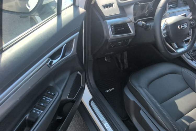 Used Geely Auto Emgrand GS 2019 1.4T Manual Ya Driver Seat