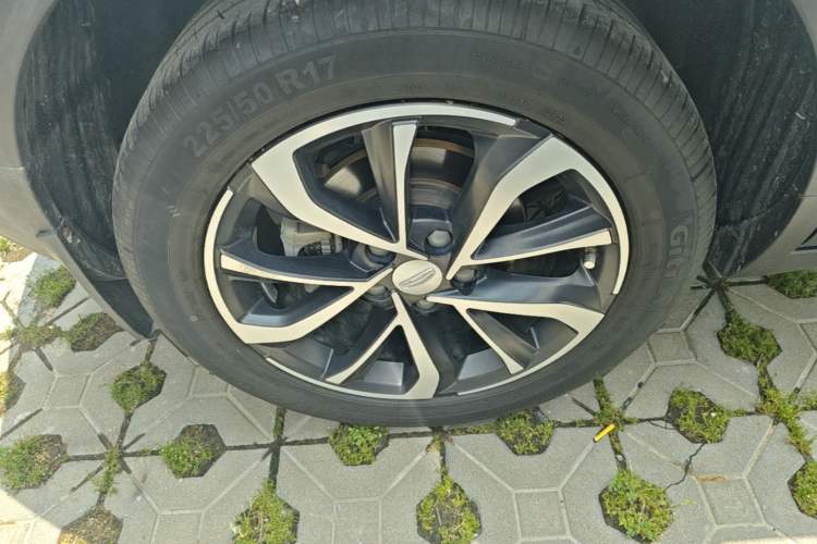 Used Geely Auto Emgrand GS 2019 1.4T CVT Edition Exterior 5