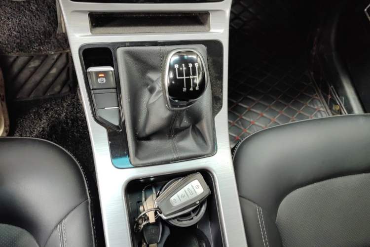 Used Geely Auto Emgrand GS 2019 1.4T Manual Ya Gear Lever