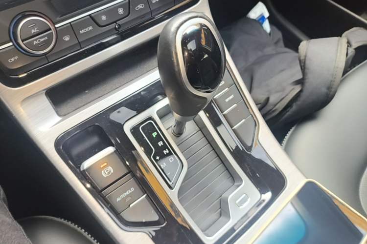 Used Geely Auto Emgrand GS 2019 1.4T CVT Edition Gear Lever