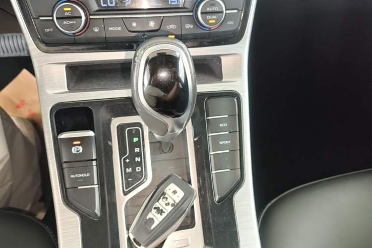 Used Geely Auto Emgrand GS 2019 1.4T CVT Edition Gear Lever