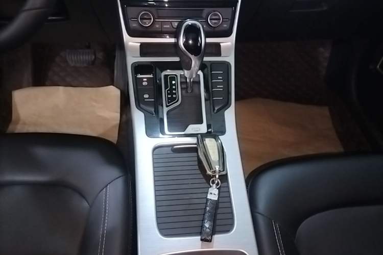Used Geely Auto Emgrand GS 2019 1.4T CVT Edition Gear Lever