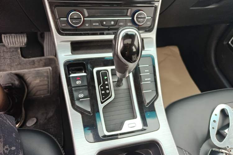 Used Geely Auto Emgrand GS 2019 1.4T CVT Edition Gear Lever