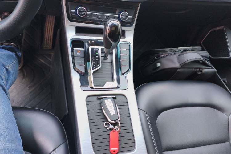 Used Geely Auto Emgrand GS 2019 1.4T CVT Edition Gear Lever