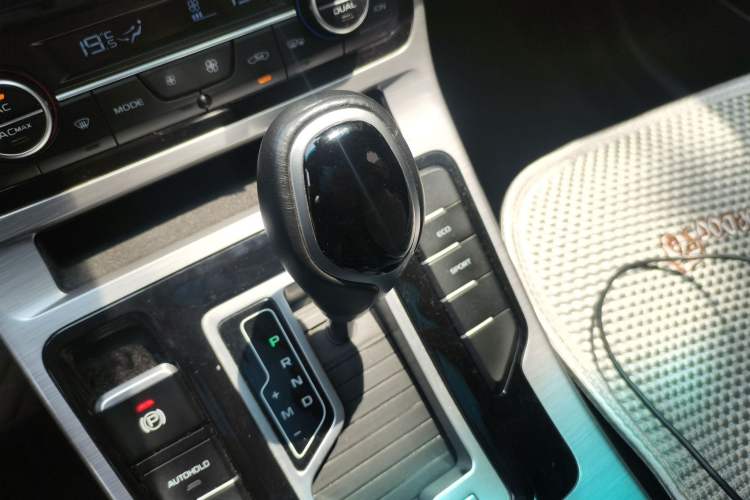 Used Geely Auto Emgrand GS 2019 1.4T CVT Edition Gear Lever