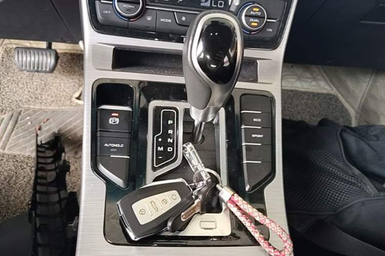Used Geely Auto Emgrand GS 2019 1.4T CVT Edition Gear Lever
