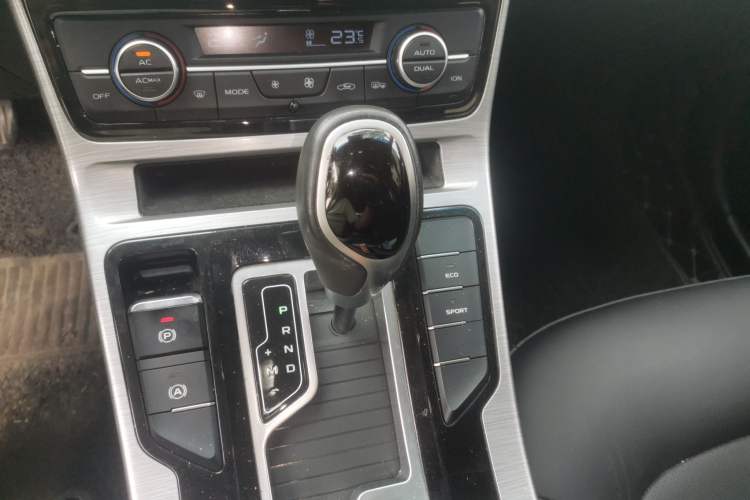 Used Geely Auto Emgrand GS 2019 1.4T CVT Active Gear Lever