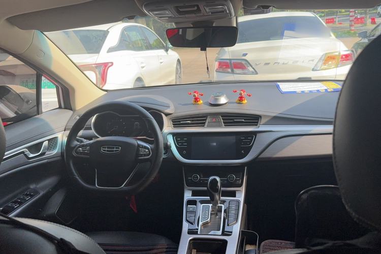 Used Geely Auto Emgrand GS 2019 1.4T CVT Edition Interior 3