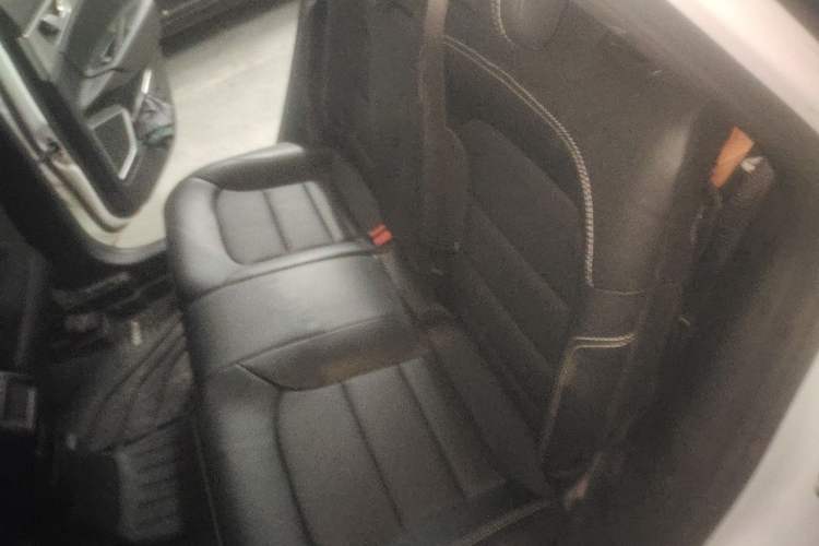 Used Geely Auto Emgrand GS 2019 1.4T Manual Ya Interior 4