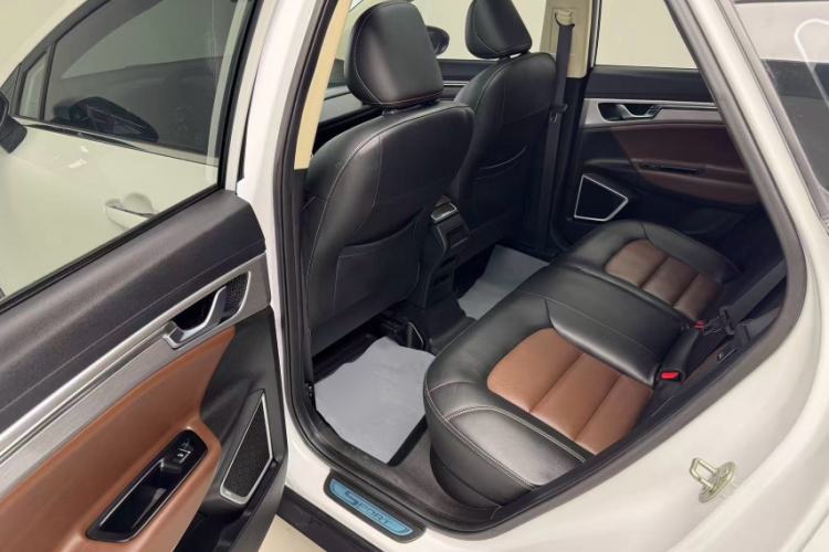 Used Geely Auto Emgrand GS 2019 1.5TD DCT Active Pro 260T Interior 4