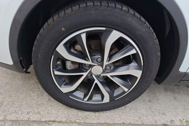 Used Geely Auto Emgrand GS 2019 1.4T CVT Edition Left Front Wheel Hub
