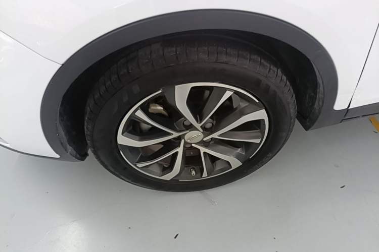 Used Geely Auto Emgrand GS 2019 1.4T CVT Edition Left Front Wheel Hub