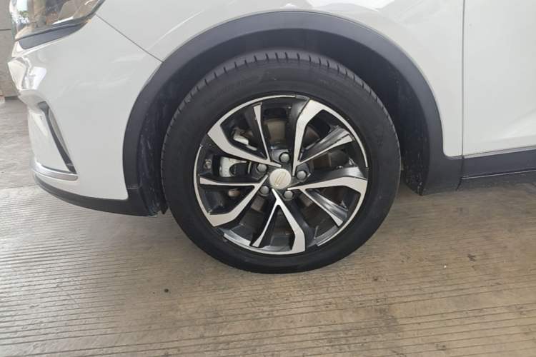 Used Geely Auto Emgrand GS 2019 1.4T CVT Edition Left Front Wheel Hub
