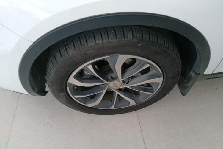 Used Geely Auto Emgrand GS 2019 1.4T CVT Edition Left Front Wheel Hub