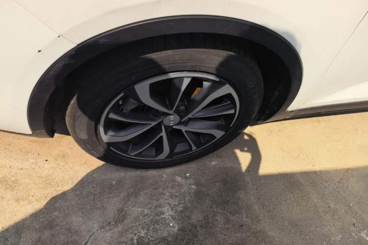 Used Geely Auto Emgrand GS 2019 1.4T CVT Edition Left Front Wheel Hub