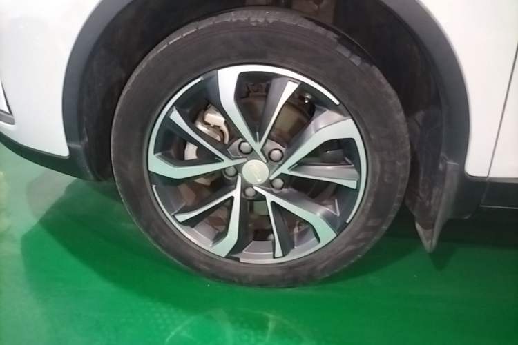 Used Geely Auto Emgrand GS 2019 1.4T CVT Edition Left Front Wheel Hub