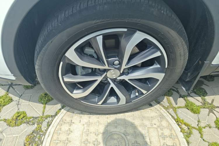 Used Geely Auto Emgrand GS 2019 1.4T CVT Edition Left Front Wheel Hub
