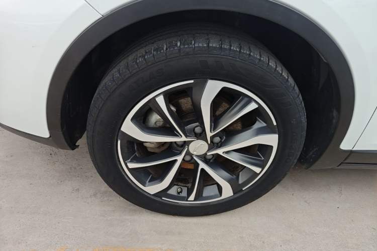 Used Geely Auto Emgrand GS 2019 1.4T CVT Edition Left Front Wheel Hub