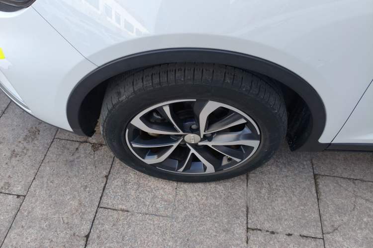 Used Geely Auto Emgrand GS 2019 1.4T CVT Edition Left Front Wheel Hub
