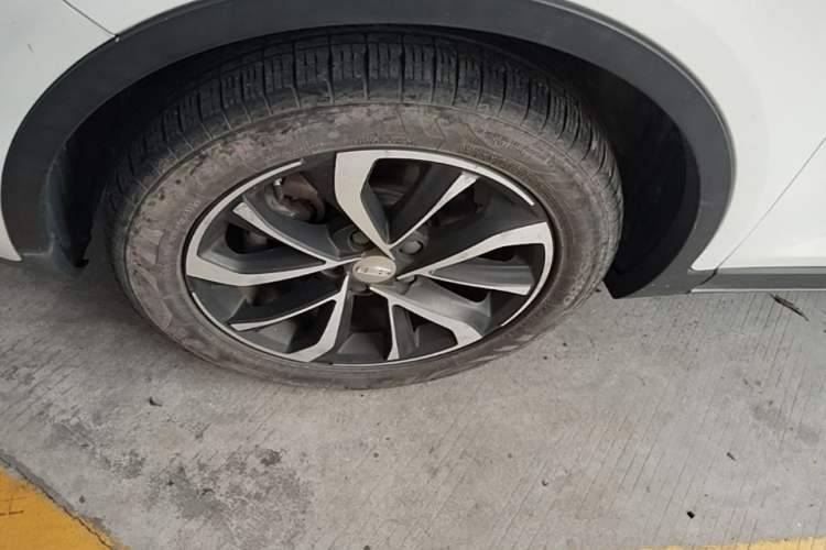 Used Geely Auto Emgrand GS 2019 1.4T CVT Edition Left Front Wheel Hub