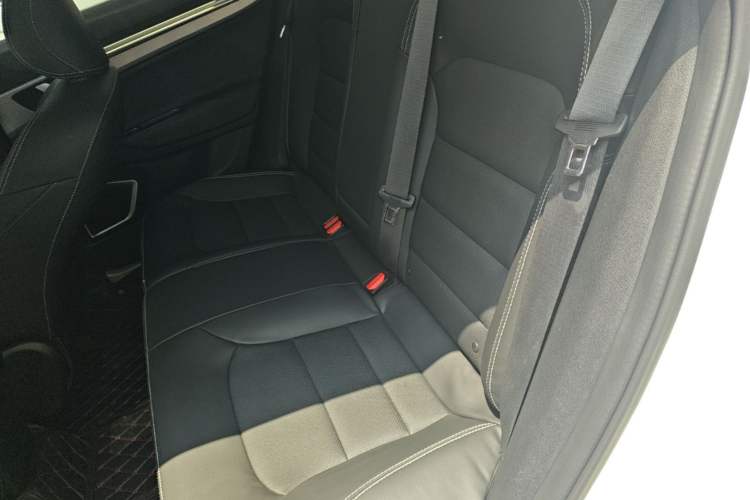 Used Geely Auto Emgrand GS 2019 1.4T CVT Edition Left Rear Seat