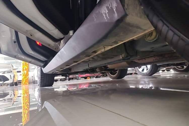 Used Geely Auto Emgrand GS 2019 1.4T CVT Edition Left Side Sill