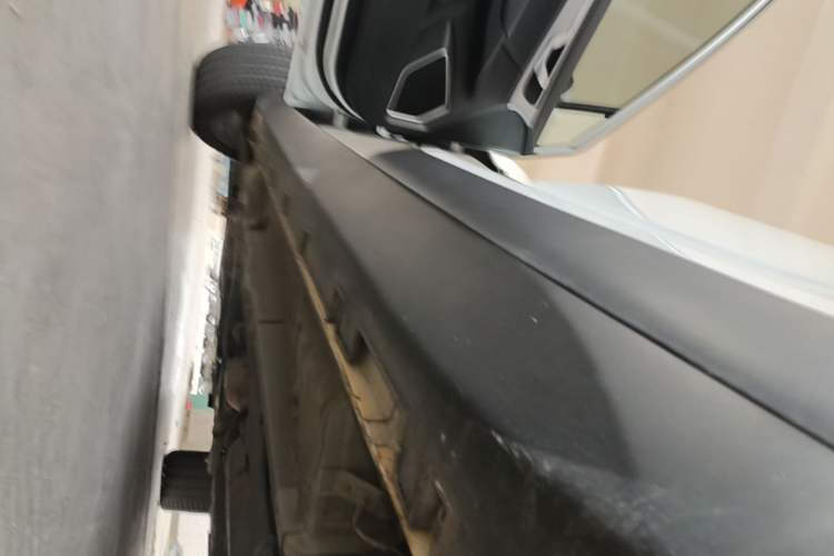 Used Geely Auto Emgrand GS 2019 1.4T CVT Edition Left Side Sill