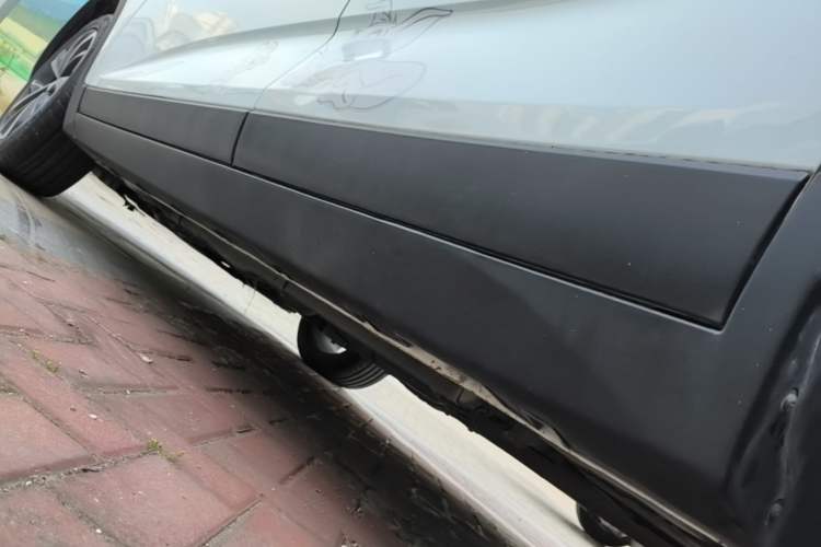 Used Geely Auto Emgrand GS 2019 1.4T CVT Edition Left Side Sill