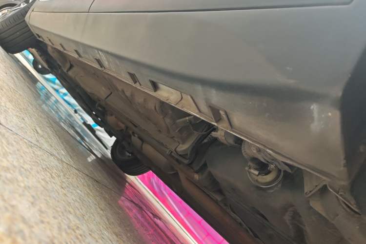 Used Geely Auto Emgrand GS 2019 1.4T CVT Edition Left Side Sill