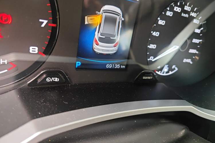 Used Geely Auto Emgrand GS 2019 1.4T CVT Edition Odometer Close Up