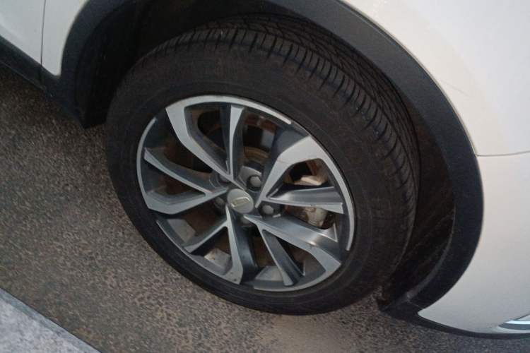 Used Geely Auto Emgrand GS 2019 1.4T CVT Edition Right Front Wheel Hub