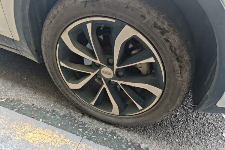Used Geely Auto Emgrand GS 2019 1.4T CVT Edition Right Front Wheel Hub