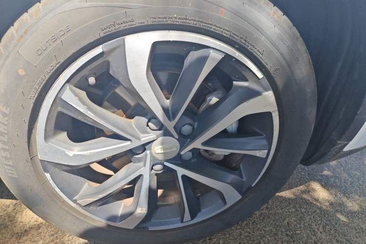 Used Geely Auto Emgrand GS 2019 1.4T Manual Ya Right Front Wheel Hub