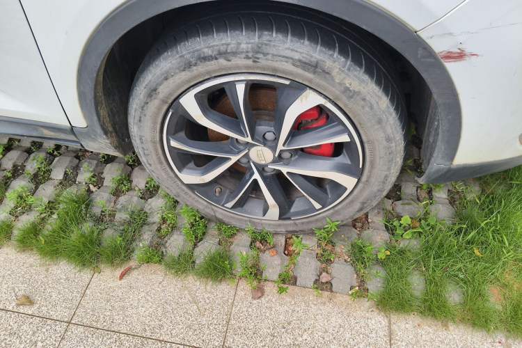 Used Geely Auto Emgrand GS 2019 1.5TD DCT Active 260T Right Front Wheel Hub