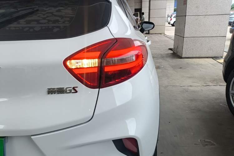 Used Geely Auto Emgrand GS 2019 1.4T CVT Edition Right Rear Taillight