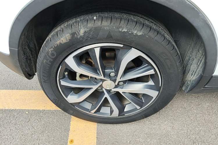Used Geely Auto Emgrand GS 2019 1.4T CVT Edition Right Rear Wheel Hub
