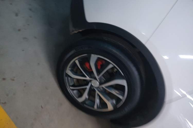 Used Geely Auto Emgrand GS 2019 1.5TD DCT Active 260T Right Rear Wheel Hub