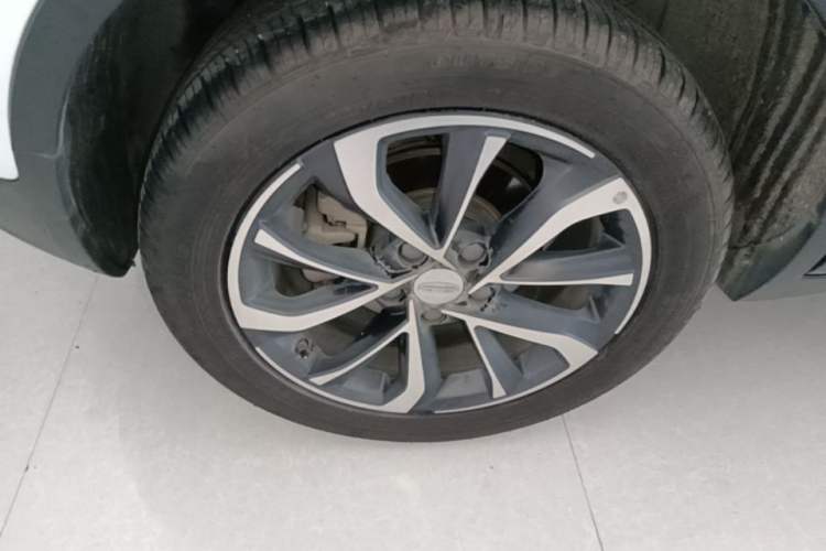 Used Geely Auto Emgrand GS 2019 1.4T CVT Edition Right Rear Wheel Hub