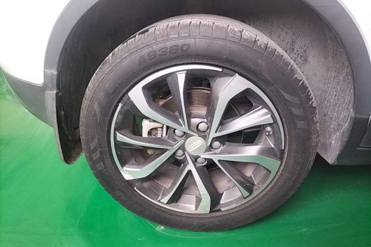 Used Geely Auto Emgrand GS 2019 1.4T CVT Edition Right Rear Wheel Hub