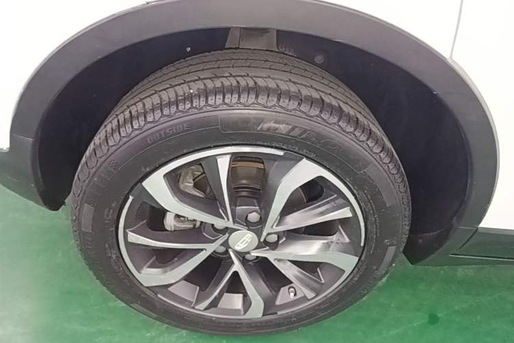 Used Geely Auto Emgrand GS 2019 1.4T CVT Edition Right Rear Wheel Hub